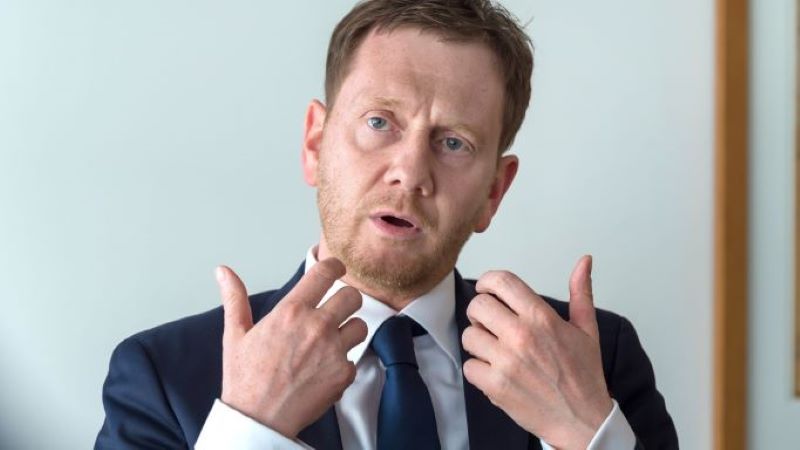 Sachsens Ministerpräsident Kretschmer fordert vom Bund entschlossenes Handeln in der Asylpolitik Sachsens Ministerpräsident Kretschmer fordert vom Bund entschlossenes Handeln in der Asylpolitik