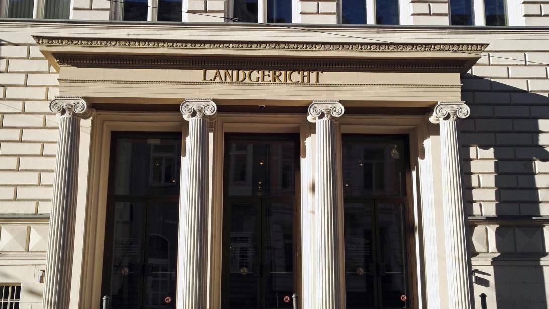 Cum-Ex-Aktiendeals: Hauptverantwortlicher Hanno Berger zu 8 Jahren Haft verurteilt Cum-Ex-Aktiendeals: Hauptverantwortlicher Hanno Berger zu 8 Jahren Haft verurteilt