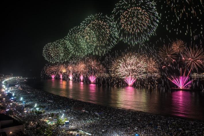 Die größte Silvesterparty Brasiliens an der Copacabana Die größte Silvesterparty Brasiliens an der Copacabana