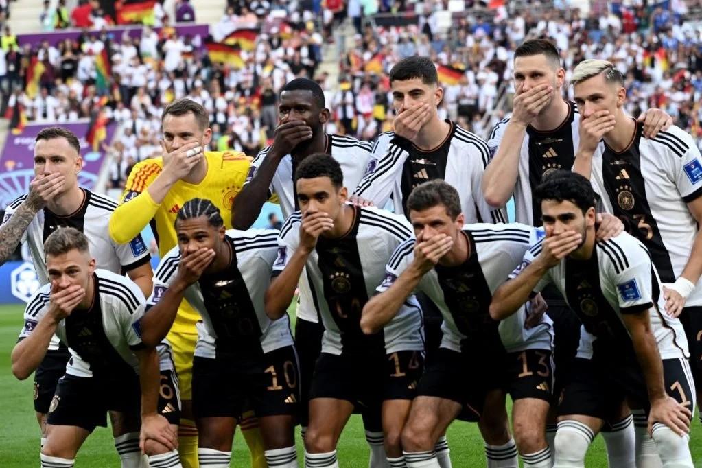 Pressestimmen zum Vorundenaus der deutschen Nationalmannschaft Pressestimmen zum Vorundenaus der deutschen Nationalmannschaft