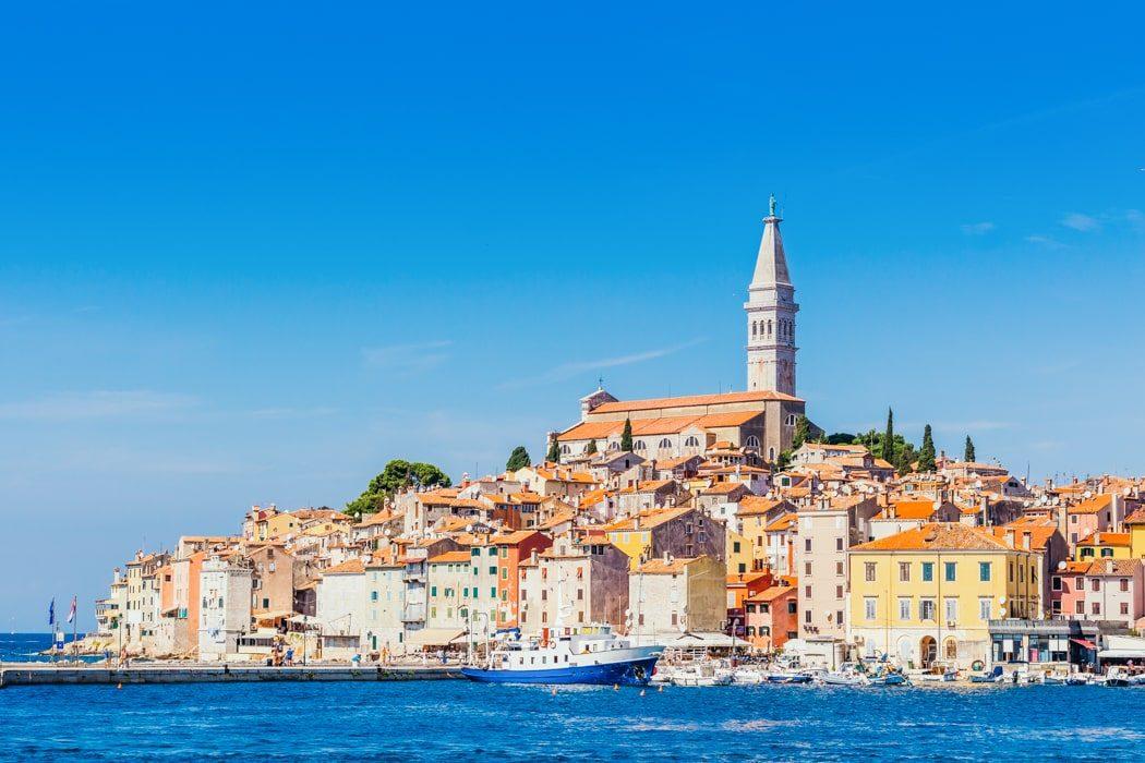 Kroatien führt im Januar den Euro ein und tritt der Schengen-Zone bei Kroatien führt im Januar den Euro ein und tritt der Schengen-Zone bei