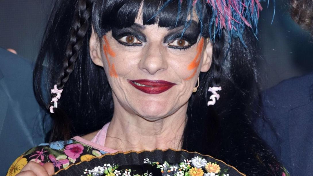 Nina Hagen ist zurück mit ihrem neuen Album "Unity" Nina Hagen ist zurück mit ihrem neuen Album "Unity"