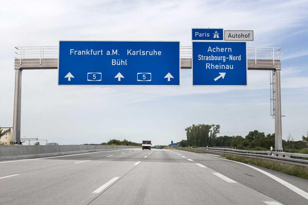 Umweltverbände warnen Ampel-Koalition vor einem geplanten schnelleren Neubau von Autobahnen Umweltverbände warnen Ampel-Koalition vor einem geplanten schnelleren Neubau von Autobahnen