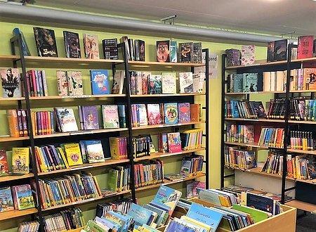 Papiermangel und Energiekosten sorgen dafür das Bücher teurer werden