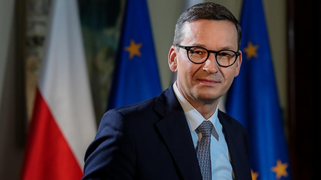 Polens Ministerpräsident Morawiecki fordert Nato zur Lieferung von Kampfflugzeugen an die Ukraine auf Polens Ministerpräsident Morawiecki fordert Nato zur Lieferung von Kampfflugzeugen an die Ukraine auf