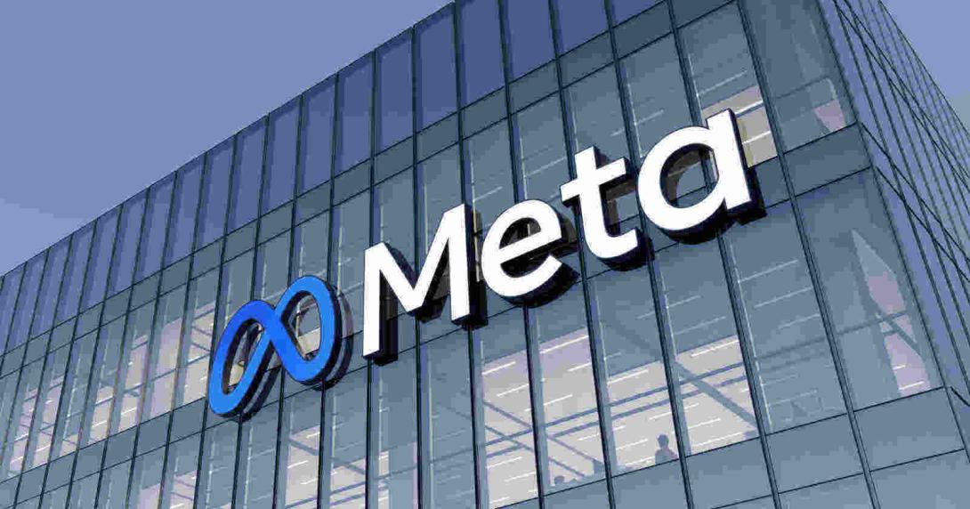 Facebook Konzern Meta hebt Sperre von Donald Trump für Facebook und Instagram auf