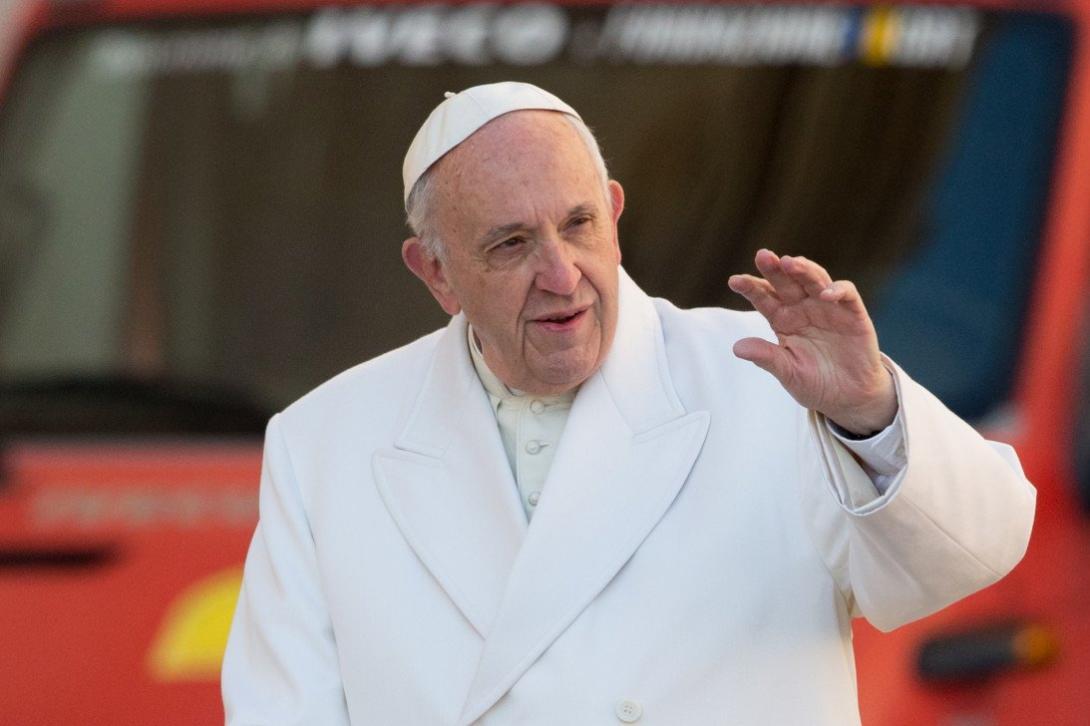 Papst Franziskus bricht zu einer sechstägigen Pilgerreise in den Kongo und Südsudan auf Papst Franziskus bricht zu einer sechstägigen Pilgerreise in den Kongo und Südsudan auf