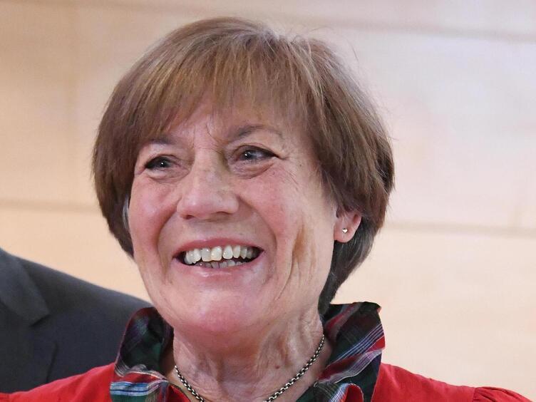 Die deutsche Ski-Ikone Rosi Mittermaier ist mit 72 Jahren gestorben Die deutsche Ski-Ikone Rosi Mittermaier ist mit 72 Jahren gestorben