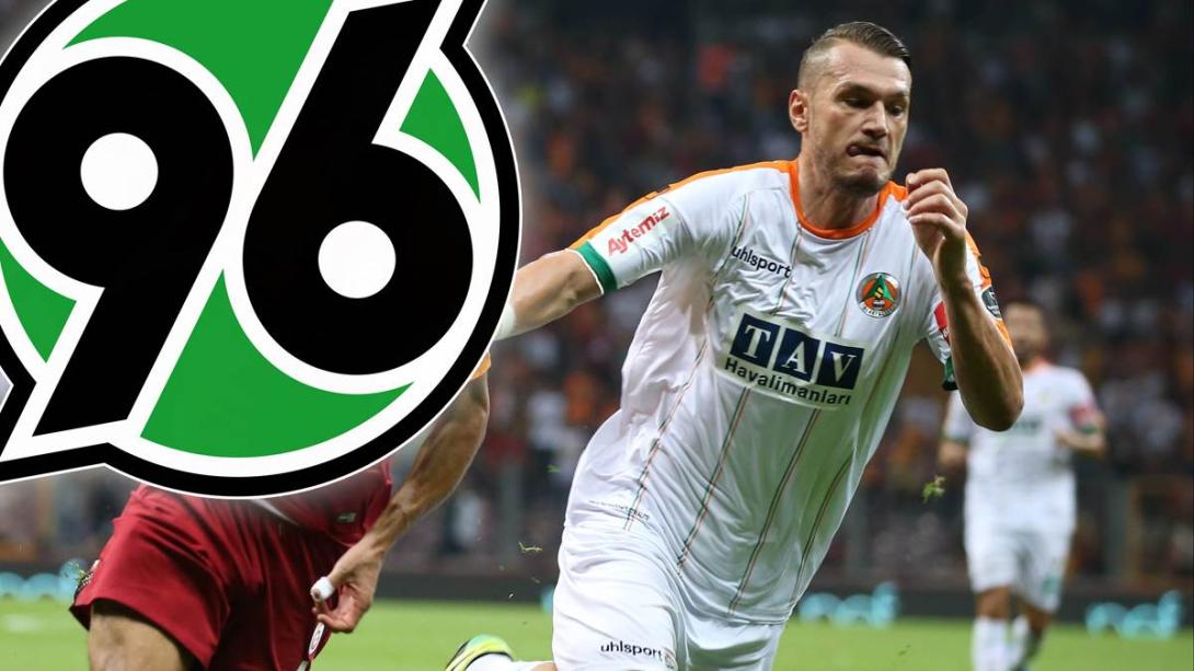 Der frühere Hannover-96-Profi Baris Basdas ist unter den Verletzten nach Erdbeben in der Türkei