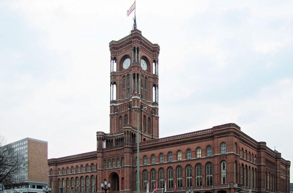 Berlin: Rot-Grün-Rote Parteien einigen sich auf weitere Sondierungsgespräche Berlin: Rot-Grün-Rote Parteien einigen sich auf weitere Sondierungsgespräche