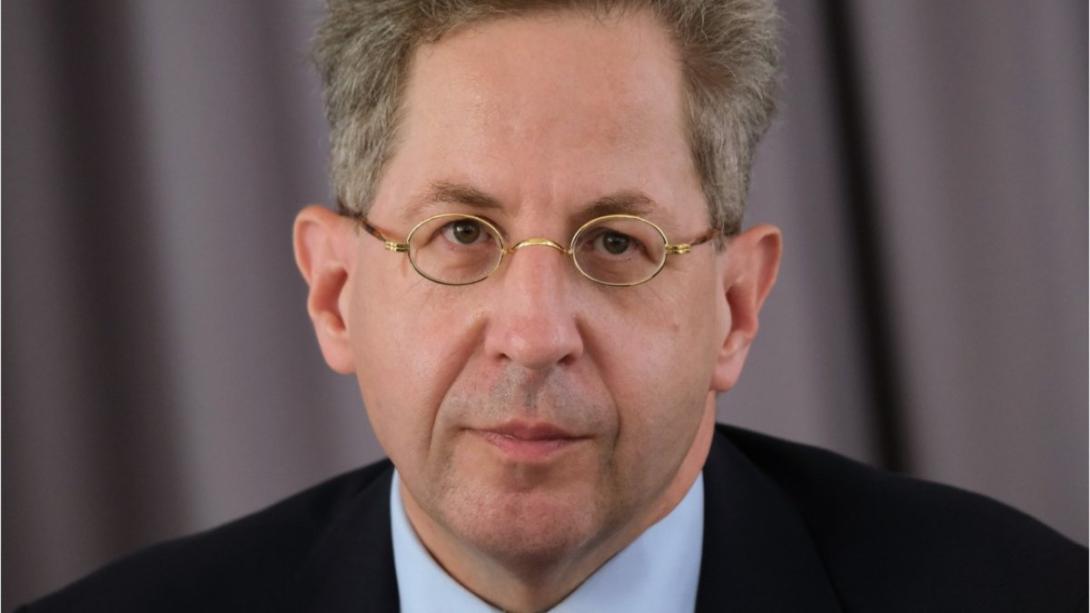 Ex-Bundesverfassungsschutzchef Maaßen nennt Vorwürfe "dreist-unverschämt" Ex-Bundesverfassungsschutzchef Maaßen nennt Vorwürfe "dreist-unverschämt"