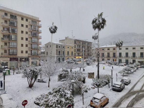 Wintertief "Juliette" hat Mallorca mit heftigen Niederschlägen teils als Schnee heimgesucht