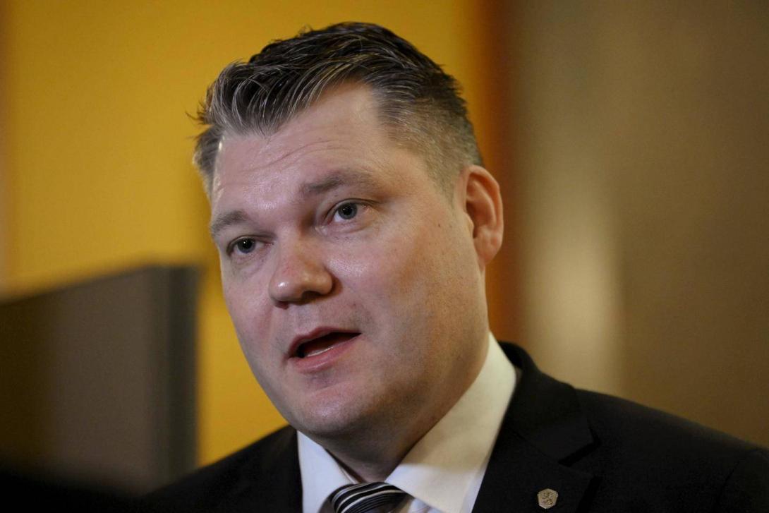 Verteidigungsminister: Finnland könnte vor Schweden der NATO beitreten Verteidigungsminister: Finnland könnte vor Schweden der NATO beitreten