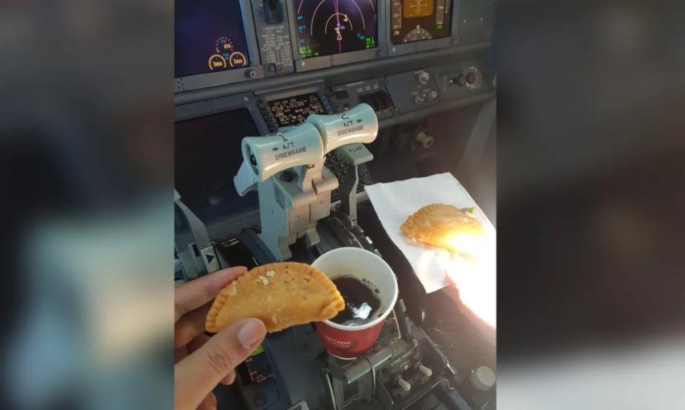Indien: Nach einer Kaffeepause im Cockpit wurden 2 Piloten suspendiert Indien: Nach einer Kaffeepause im Cockpit wurden 2 Piloten suspendiert