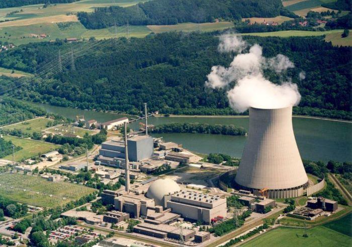 Union fordert vorübergehenden Weiterbetrieb der abgeschalteten Atomkraftwerke Union fordert vorübergehenden Weiterbetrieb der abgeschalteten Atomkraftwerke