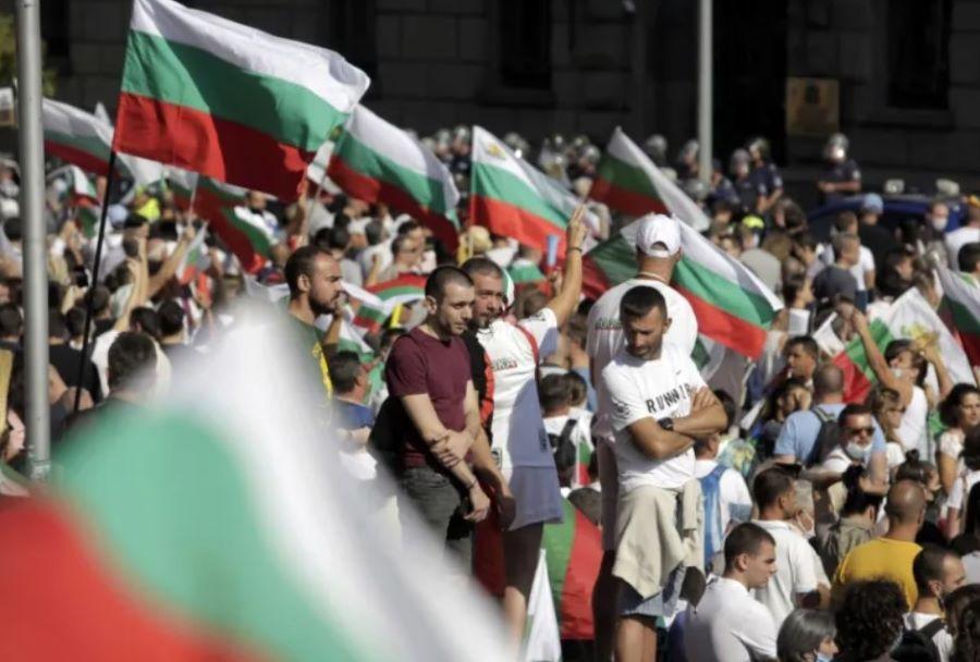 Bulgarien wählt zum fünften Mal in zwei Jahren im Schatten des Ukraine-Krieges ein neues Parlament