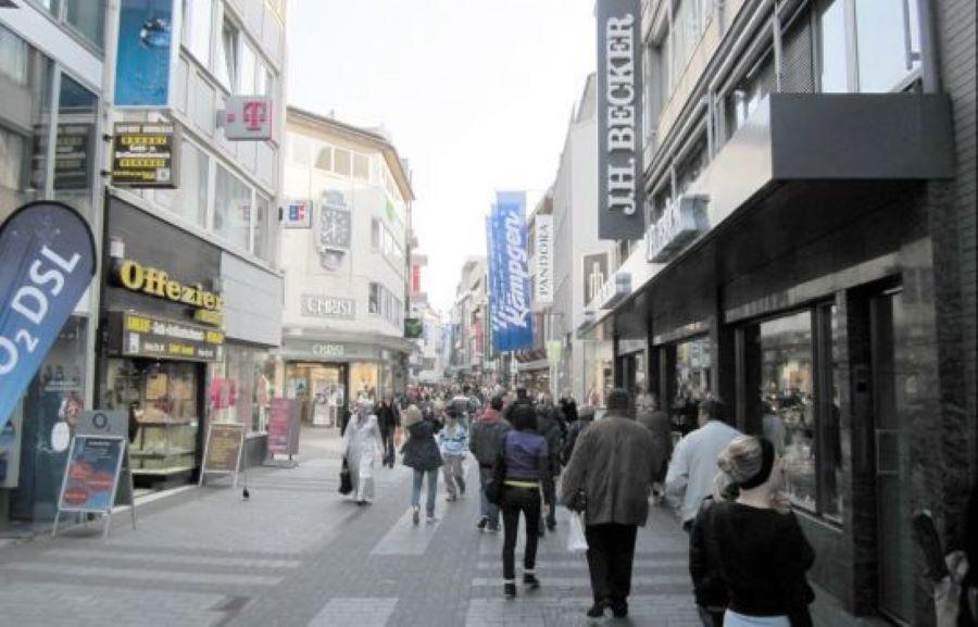 Ladensterben in Deutschlands Einkaufsstraßen geht weiter Ladensterben in Deutschlands Einkaufsstraßen geht weiter