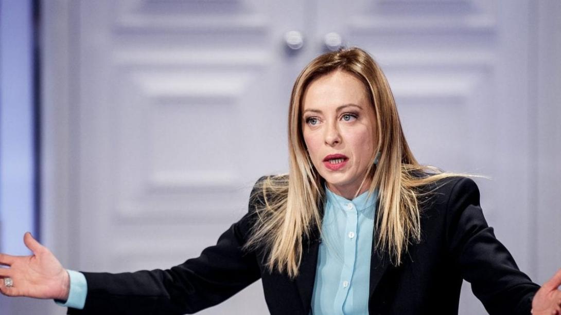 Italiens Ministerpräsidentin Meloni räumt "Anomalien" nach Flucht eines russischen Geschäftsmanns unter Hausarrest ein Italiens Ministerpräsidentin Meloni räumt "Anomalien" nach Flucht eines russischen Geschäftsmanns unter Hausarrest ein