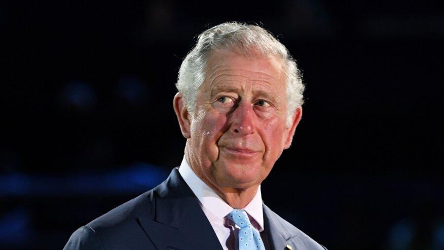 Englands König Charles III. unterstützt die Untersuchung von Verbindungen der Monarchie zur Sklaverei