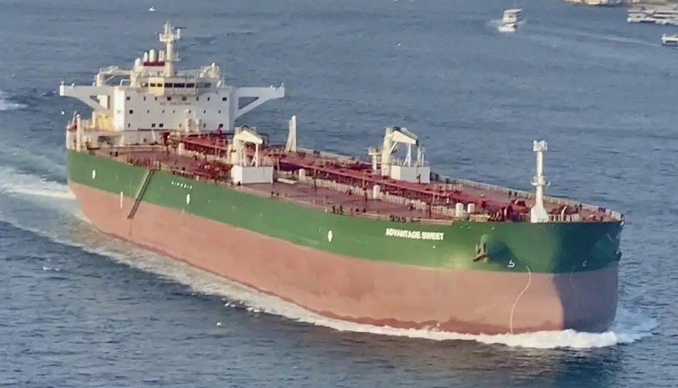 Iranische Marine beschlagnahmt Öltanker in der Nähe von Oman mit Fracht für die USA Iranische Marine beschlagnahmt Öltanker in der Nähe von Oman mit Fracht für die USA
