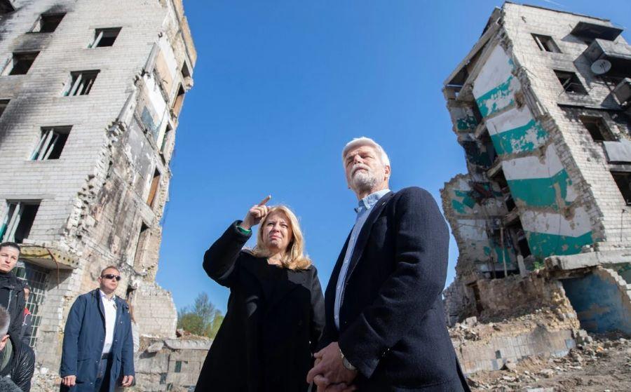 Nach der "Terror-Nacht" treffen Tschechiens Präsident Pavel und slowakische Präsidentin Caputova zu Besuch in Kiew ein Nach der "Terror-Nacht" treffen Tschechiens Präsident Pavel und slowakische Präsidentin Caputova zu Besuch in Kiew ein
