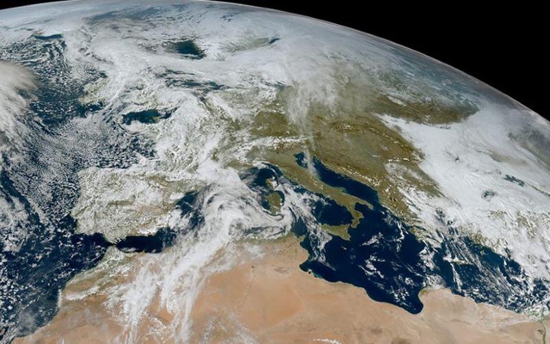 Meteosat-12: Europas neuer Wettersatellit liefert erste Fotos