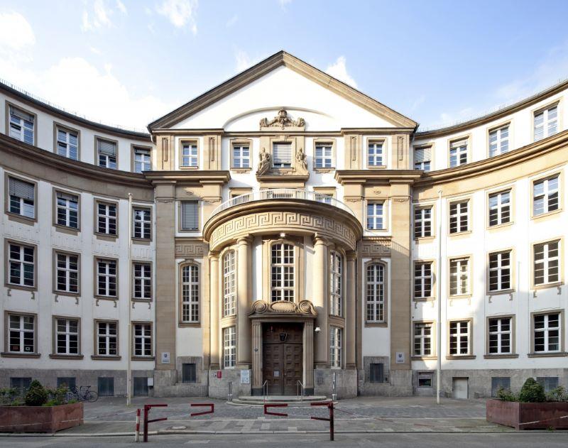 Hessen: Prominenter Korruptionsermittler in Frankfurt wegen Korruption verurteilt Hessen: Prominenter Korruptionsermittler in Frankfurt wegen Korruption verurteilt