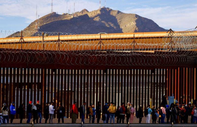 Mit großer Ungewissheit bangen Zehntausende Migranten an der südlichen Grenze der USA um ihre Zukunft