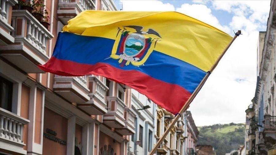 Ecuador: "Tote" Frau die lebend in ihrem Sarg aufgefunden wurde stirbt auf der Intensivstation Ecuador: "Tote" Frau die lebend in ihrem Sarg aufgefunden wurde stirbt auf der Intensivstation