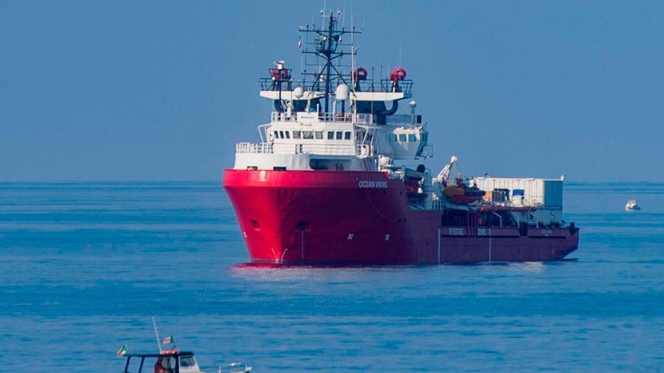 Überfahrt in teils seeuntauglichen Booten: UN meldet seit Jahresbeginn offiziell 1724 Tote oder Vermisste im Mittelmeer Überfahrt in teils seeuntauglichen Booten: UN meldet seit Jahresbeginn offiziell 1724 Tote oder Vermisste im Mittelmeer