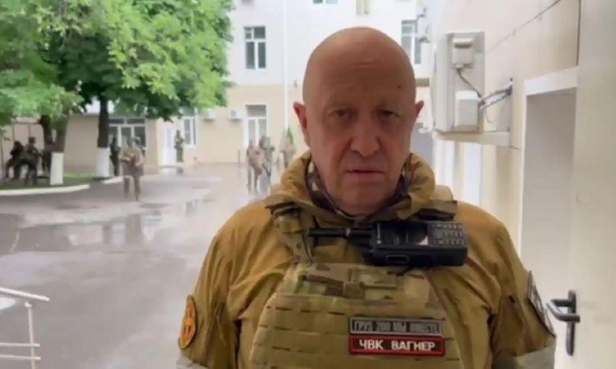Kreml-Chef Putin unter Druck: Gruppe-Wagner übernimmt Kontrolle über Militärstandorte in Rostow am Don Kreml-Chef Putin unter Druck: Gruppe-Wagner übernimmt Kontrolle über Militärstandorte in Rostow am Don