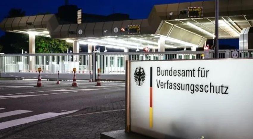 Der Verfassungsschutz nimmt unter Extremisten in Deutschland einen starken Hang zur Gewalt wahr Der Verfassungsschutz nimmt unter Extremisten in Deutschland einen starken Hang zur Gewalt wahr
