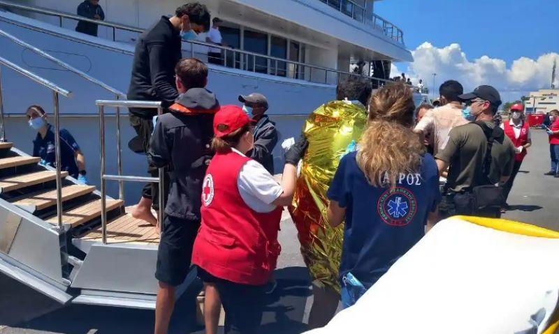Neun Verdächtige festgenommen: Streit um Verantwortung nach schweren Bootsunglück in Griechenland Neun Verdächtige festgenommen: Streit um Verantwortung nach schweren Bootsunglück in Griechenland
