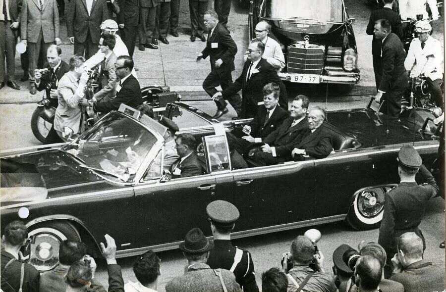 "Ich bin ein Berliner": US-Präsident Kennedy kommt 15 Jahre nach dem Start der Luftbrücke nach Berlin "Ich bin ein Berliner": US-Präsident Kennedy kommt 15 Jahre nach dem Start der Luftbrücke nach Berlin