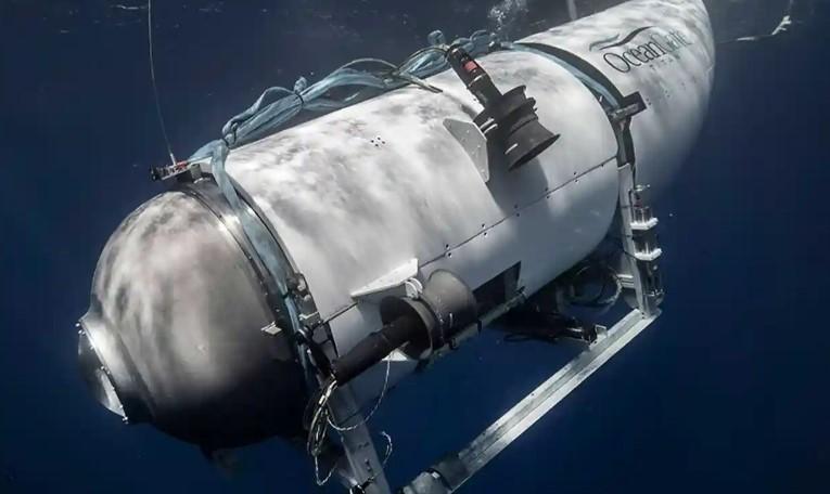 U-Boot mit Touristen im Nordatlantik während eines Tauchgangs zur Besichtigung des Wracks der Titanic verschwunden U-Boot mit Touristen im Nordatlantik während eines Tauchgangs zur Besichtigung des Wracks der Titanic verschwunden