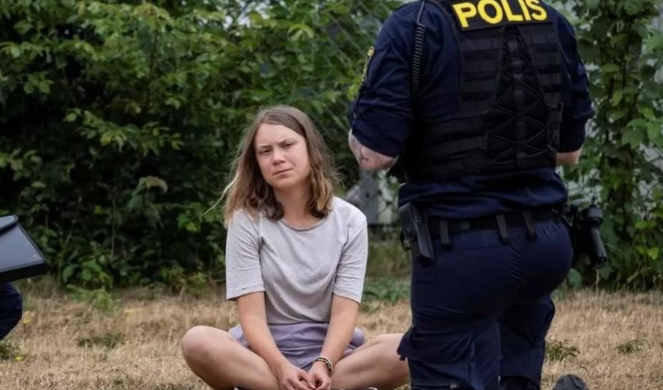 Schweden klagt Greta Thunberg wegen Blockade eines Ölhafens an Schweden klagt Greta Thunberg wegen Blockade eines Ölhafens an