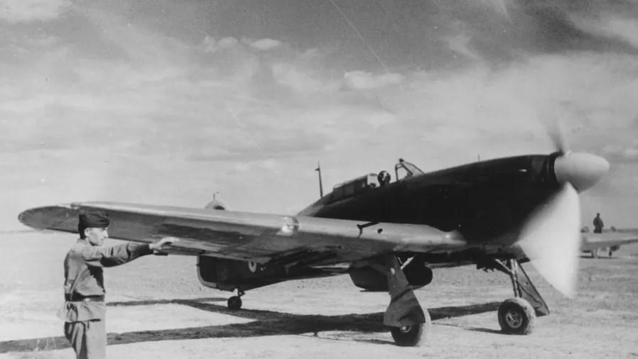 Bei Bombenentschärfung in der Ukraine britische Kampfflugzeuge aus dem Zweiten Weltkrieg vor Kiew gefunden Bei Bombenentschärfung in der Ukraine britische Kampfflugzeuge aus dem Zweiten Weltkrieg vor Kiew gefunden