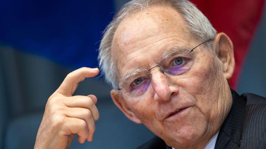 Wolfgang Schäuble betont die enge Partnerschaft zwischen Deutschland und Frankreich in Europa Wolfgang Schäuble betont die enge Partnerschaft zwischen Deutschland und Frankreich in Europa