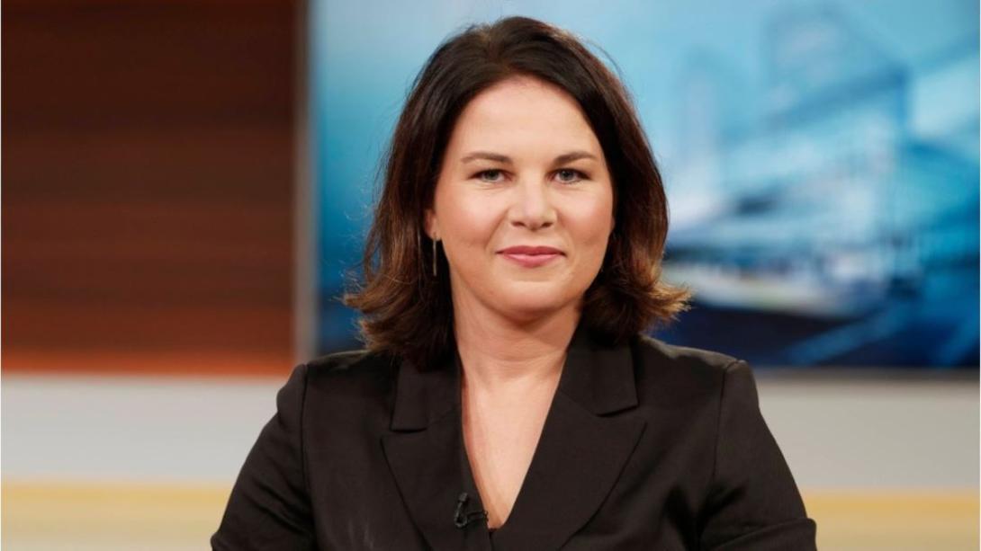 Außenministerin Baerbock bei US-TV-Auftritt zwischen Präsidentensohn und Außerirdischen