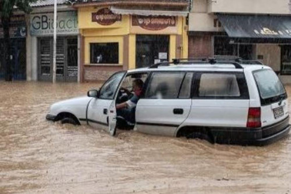 Nach der Flut in Griechenland bleibt Seuchengefahr hoch Nach der Flut in Griechenland bleibt Seuchengefahr hoch