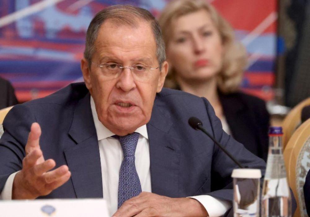 Russlands Außenminister Lawrow wirft dem Westen einen "Überlegenheitskomplex" vor Russlands Außenminister Lawrow wirft dem Westen einen "Überlegenheitskomplex" vor