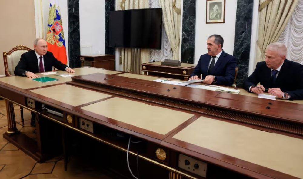 Gruppe-Wagner 2.0 - Die Botschaft hinter Putins Wagner-Treffen Gruppe-Wagner 2.0 - Die Botschaft hinter Putins Wagner-Treffen