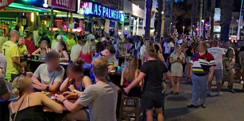 Tiktoker, Instagramer und Sauftouristen: Spanier fordern Grenzen für den Tourismus Tiktoker, Instagramer und Sauftouristen: Spanier fordern Grenzen für den Tourismus
