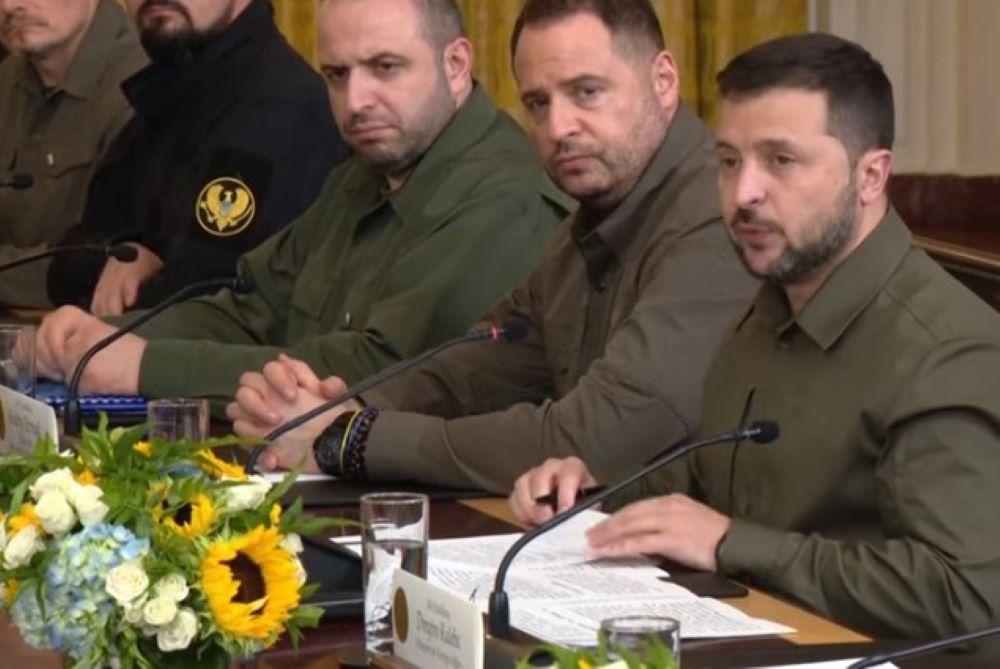 Die Zeit für die Ukraine wird knapp - Trump träumt von "Deal" mit Putin