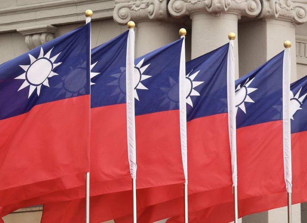 Taiwan registriert Dutzende Militärflugzeuge und Schiffe der chinesischen Marine um seine Küsten Taiwan registriert Dutzende Militärflugzeuge und Schiffe der chinesischen Marine um seine Küsten