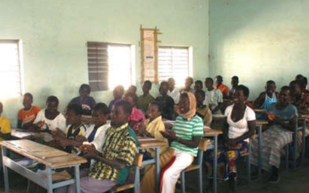 Ein Viertel der Schulen in Burkina Faso wurde geschlossen da die Kämpfe nach dem Putsch eskalierten Ein Viertel der Schulen in Burkina Faso wurde geschlossen da die Kämpfe nach dem Putsch eskalierten