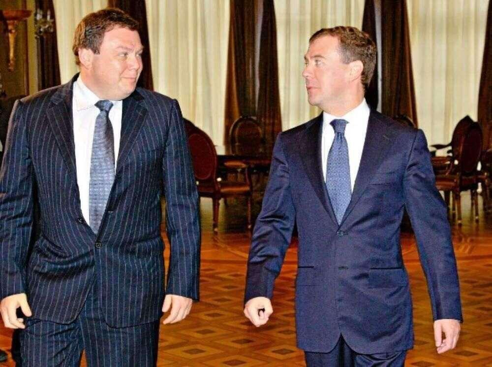 Ukraine beschuldigt den russischen Oligarchen Michail Fridman die Invasion finanziert zu haben Ukraine beschuldigt den russischen Oligarchen Michail Fridman die Invasion finanziert zu haben