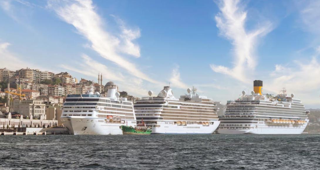 Das dröhnen der Kreuzfahrtschiffe "ruiniert" das Leben im Hafen von Istanbul Das dröhnen der Kreuzfahrtschiffe "ruiniert" das Leben im Hafen von Istanbul