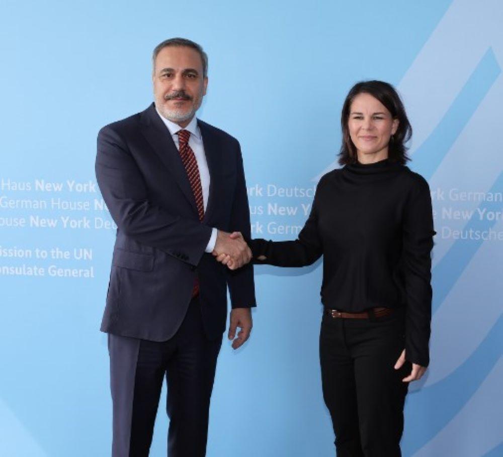 Baerbock trifft türkischen Außenminister Fidan in Kairo Baerbock trifft türkischen Außenminister Fidan in Kairo