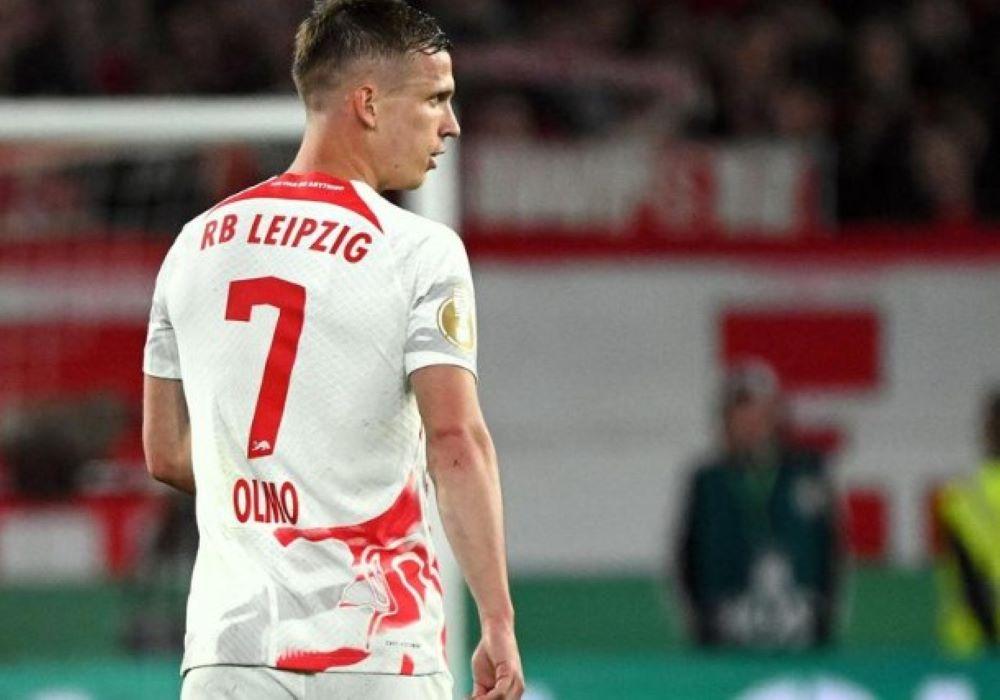 Vor 42.209 Fans trafen Nationalspieler David Raum (13.), Simons (59.) und Dani Olmo (84.) am Mittwochabend für die Gastgeber RB Leipzig mit 3:1 Heimsieg in der Champions League gegen Roter Stern Belgrad
